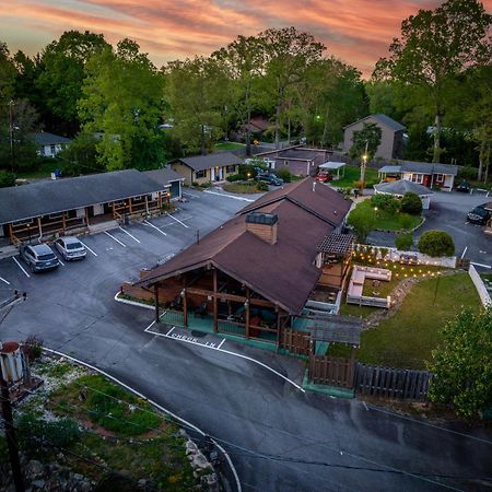 Cedarwood Inn Hendersonville Exteriér fotografie