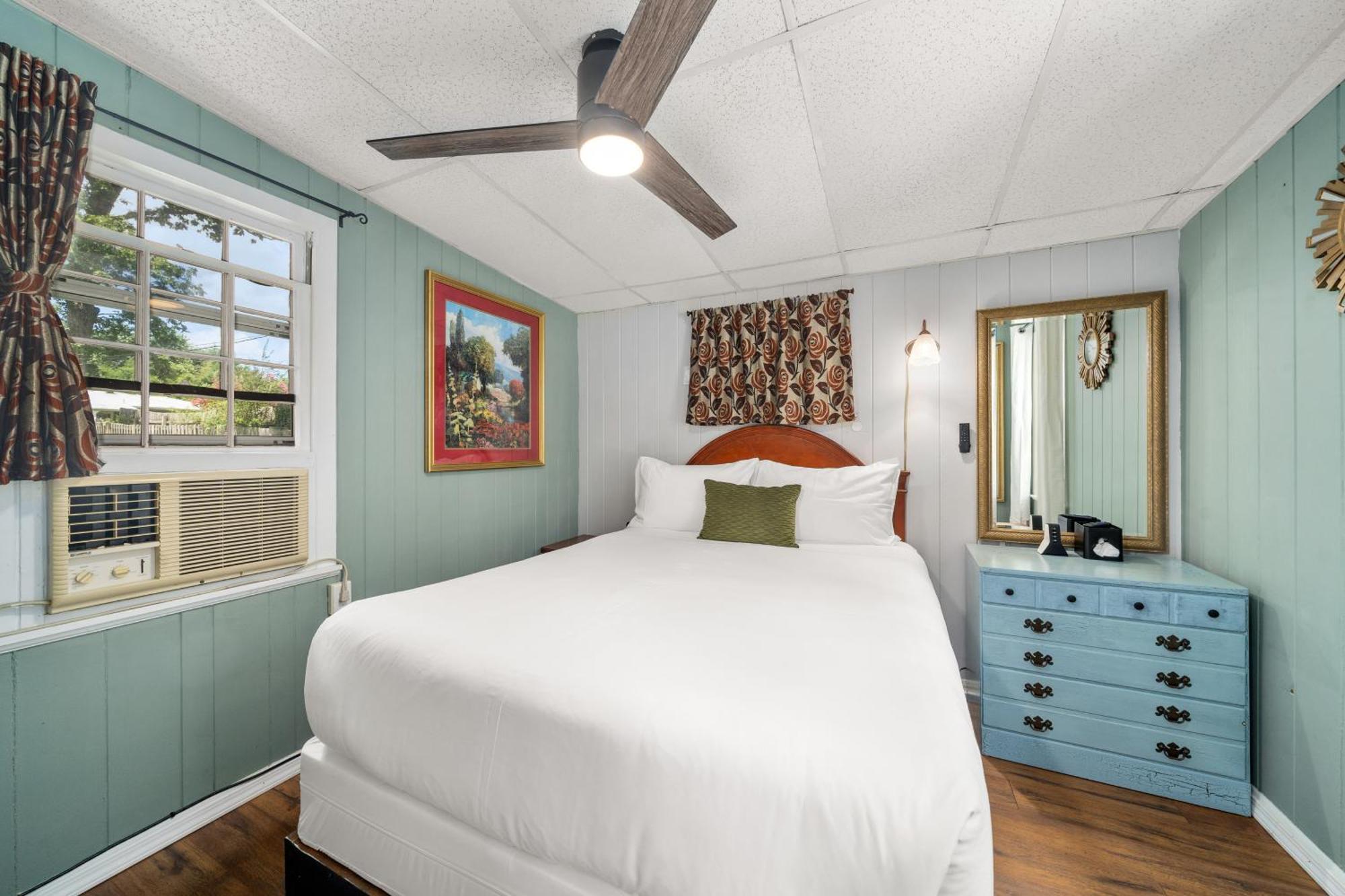 Cedarwood Inn Hendersonville Exteriér fotografie