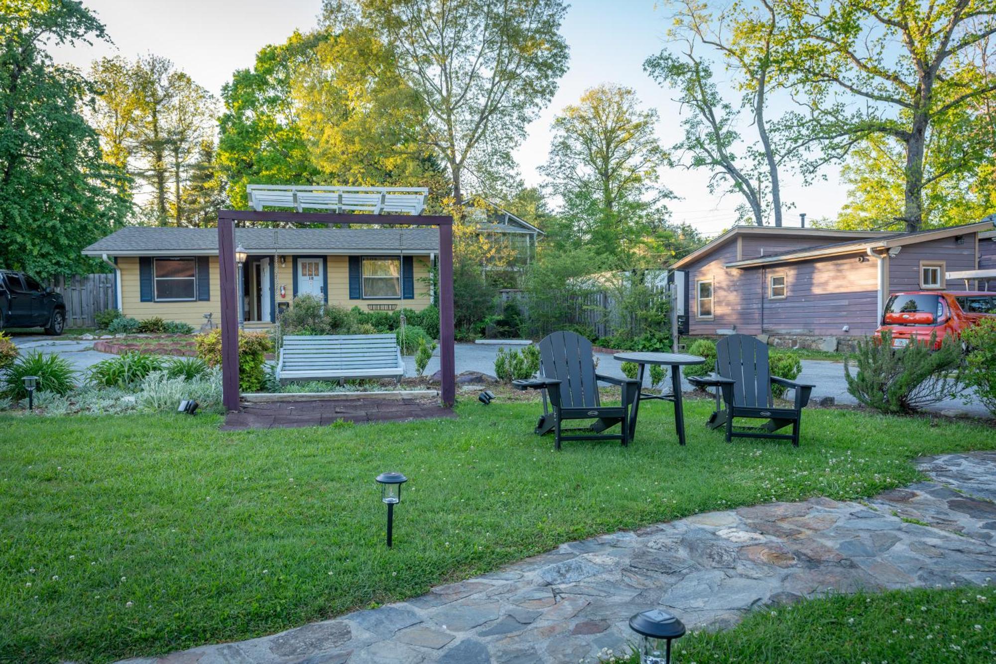 Cedarwood Inn Hendersonville Exteriér fotografie
